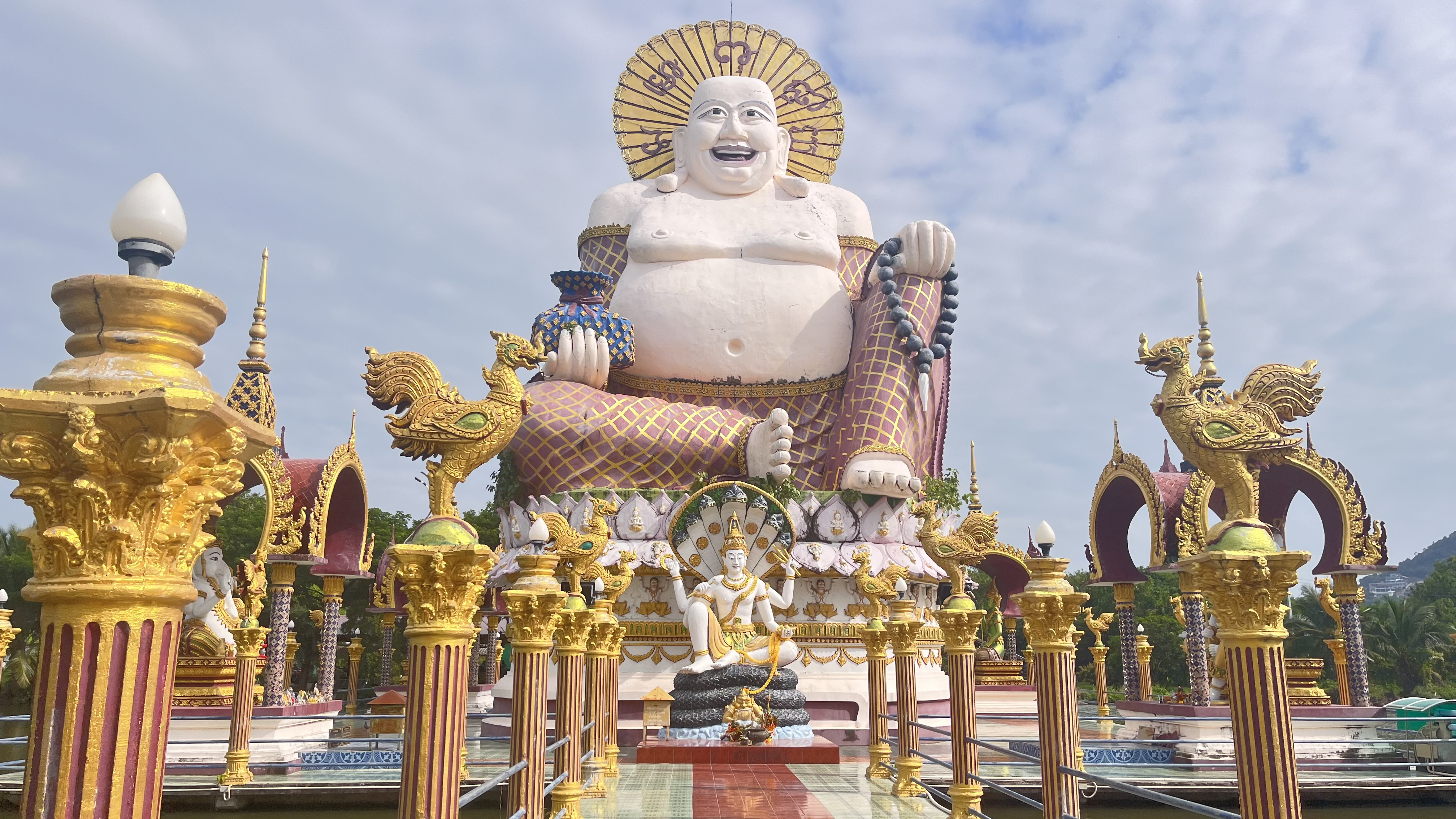 Wat Plai Laem, Thailand